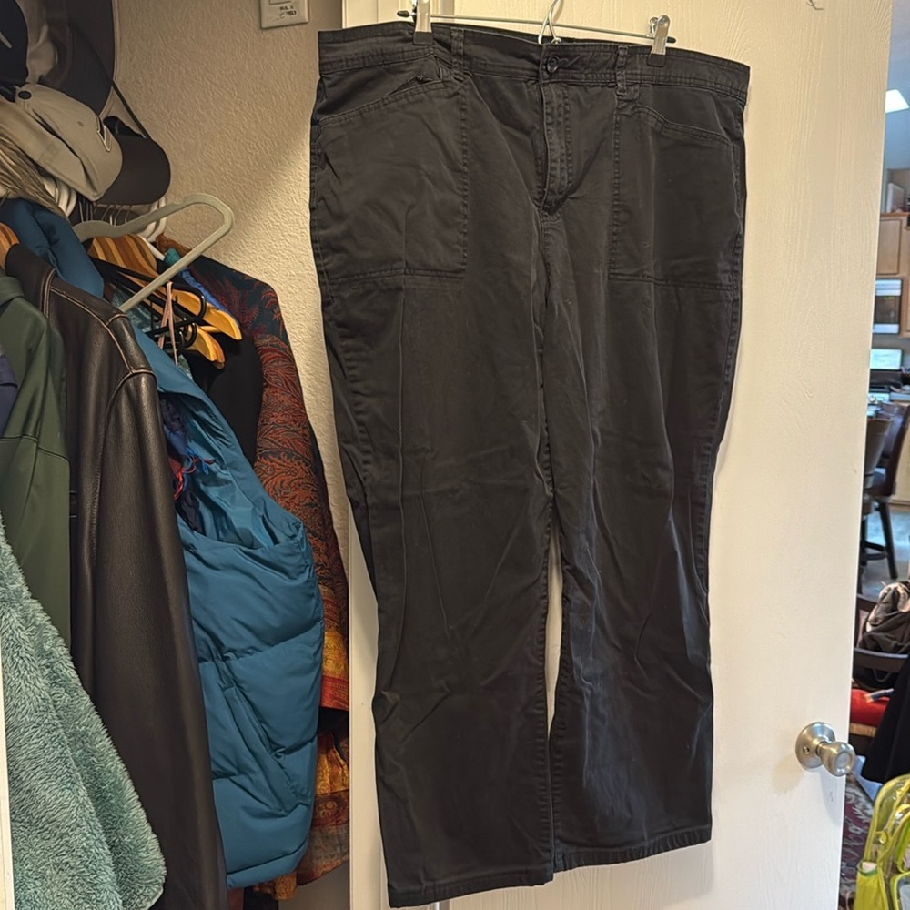 Gloria Vanderbilt Black trouser Sz 22w